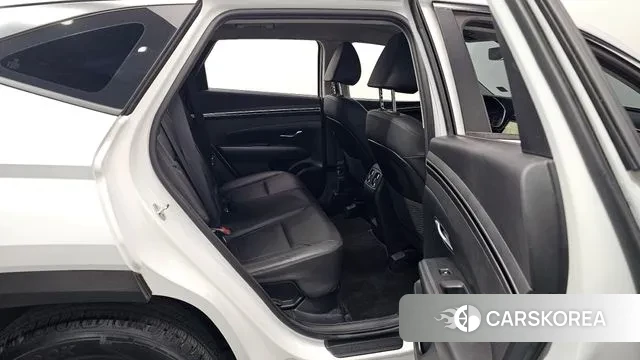 Hyundai Tucson Hybrid (NX4) 2021 Белый из Кореи, фото 2