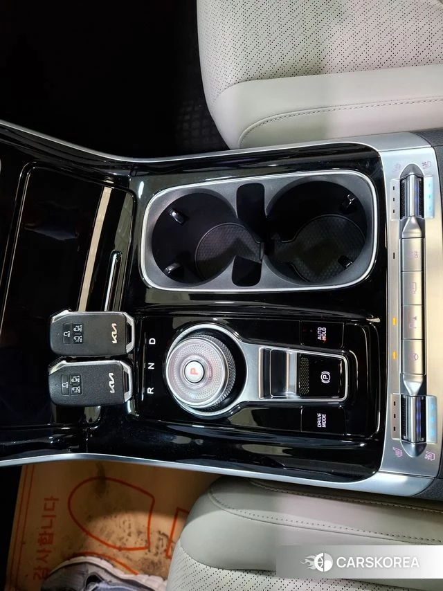 Kia Carnival 4th generation 2023 Черный из Кореи, фото 2