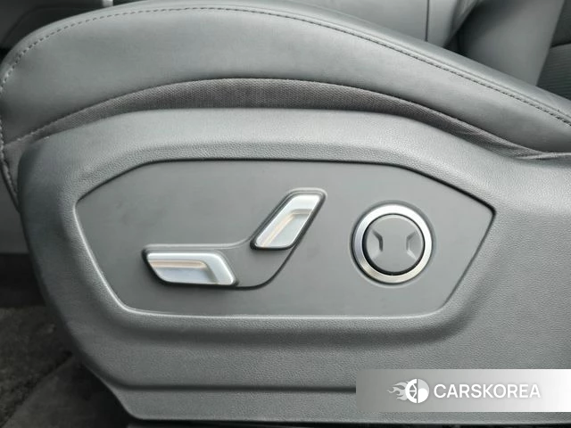 Hyundai Santa Fe (MX5) 2024 Черный из Кореи, фото 2