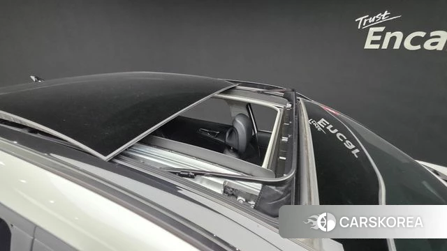 Kia Sportage 5th Generation Hybrid 2022 Белый из Кореи, фото 2