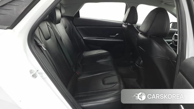 Hyundai Avante Hybrid (CN7) 2021 Белый из Кореи, фото 2