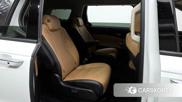 Kia Carnival 4th generation 2023 Белый из Кореи, фото 2