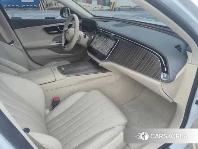 Mercedes-Benz E-Class W214 2024 Белый из Кореи, фото 2