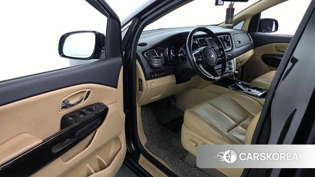 Kia The New Carnival 2018 Черный из Кореи, фото 2