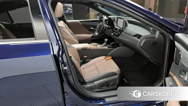 Lexus ES300h 7th generation 2025 Синий из Кореи, фото 2