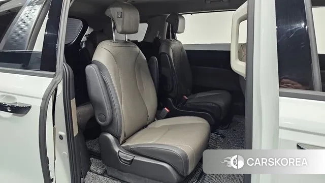 Kia The New Carnival 4th Generation 2023 Белый из Кореи, фото 2