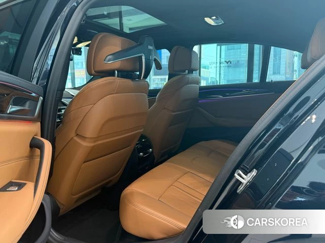 BMW 5 Series (G30) 2021 Черный из Кореи, фото 2