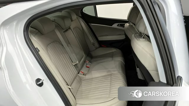 Genesis G70 2018 Белый из Кореи, фото 2