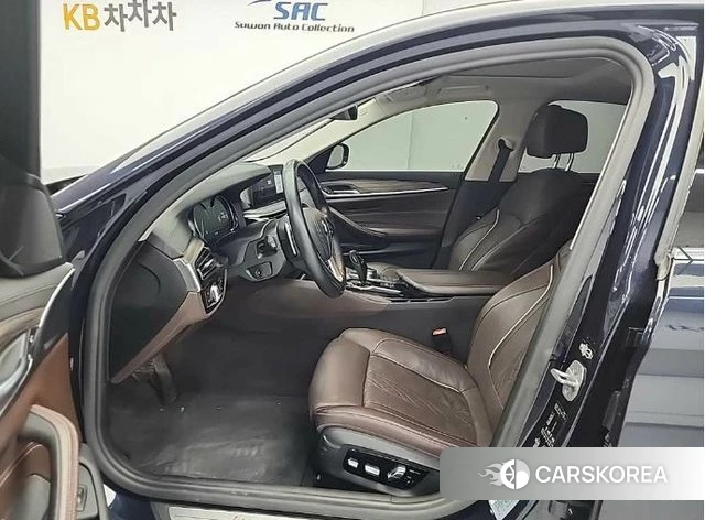 BMW 5 Series (G30) 2018 Синий из Кореи, фото 2