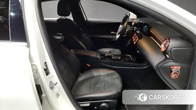 Mercedes-Benz A-Class W177 2022 Белый из Кореи, фото 2