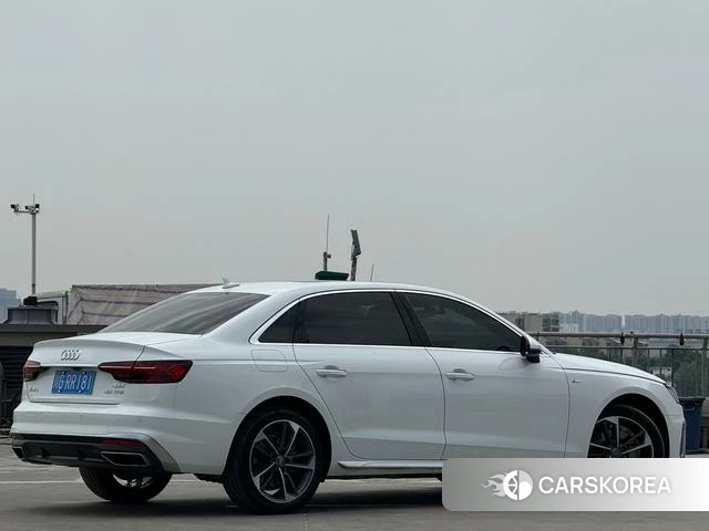 Audi A4L 2021 Белый из Китая, фото 2