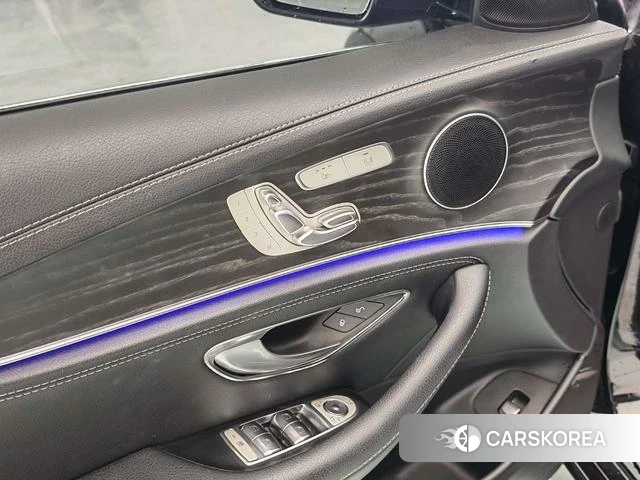 Mercedes-Benz E-class 2019 Черный из Китая, фото 2