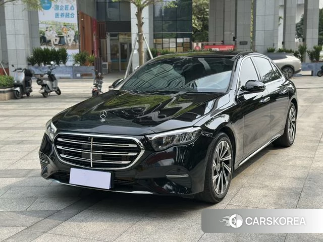 Mercedes-Benz E-class 2025 Черный из Китая, фото 2