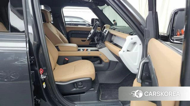 Land Rover Defender (L663) 2026 Серый из Кореи, фото 2