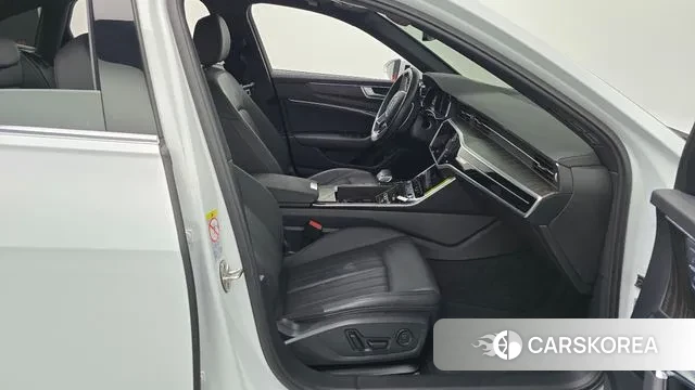 Audi A6 (C8) 2022 Белый из Кореи, фото 2