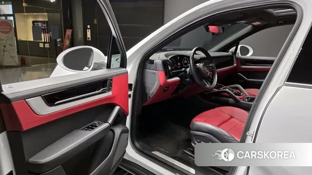 Porsche Cayenne (PO536) 2024 Белый из Кореи, фото 2