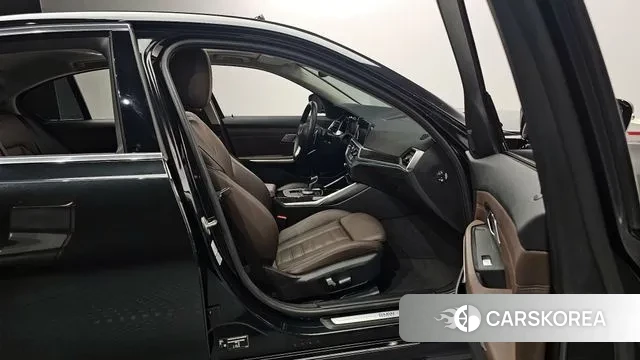 BMW 3 Series (G20) 2022 Черный из Кореи, фото 2