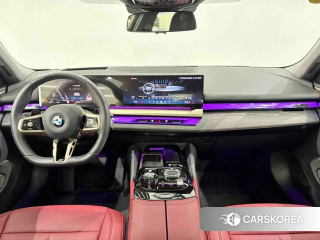 BMW 5 series 2025 Белый из Китая, фото 2