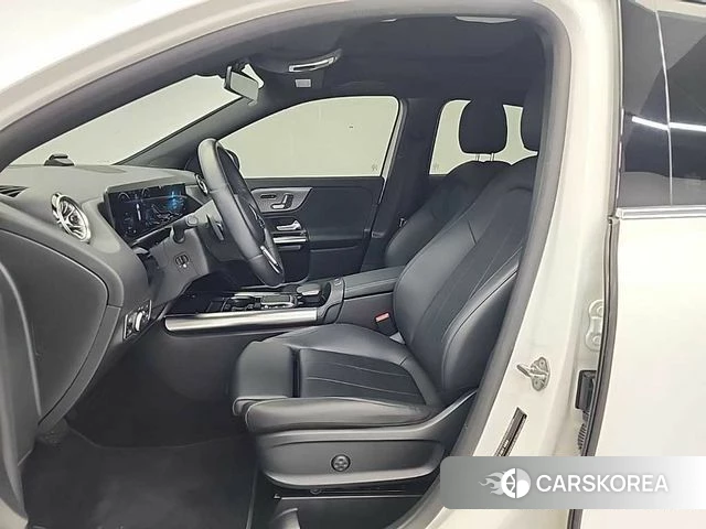Mercedes-Benz GLA - Class H247 2021 Белый из Кореи, фото 2