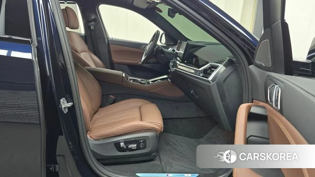 BMW X6 (G06) 2025 Черный из Кореи, фото 2