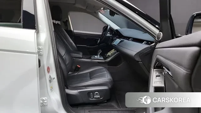 Land Rover Range Rover Evoque 2nd Generation 2021 Белый из Кореи, фото 2