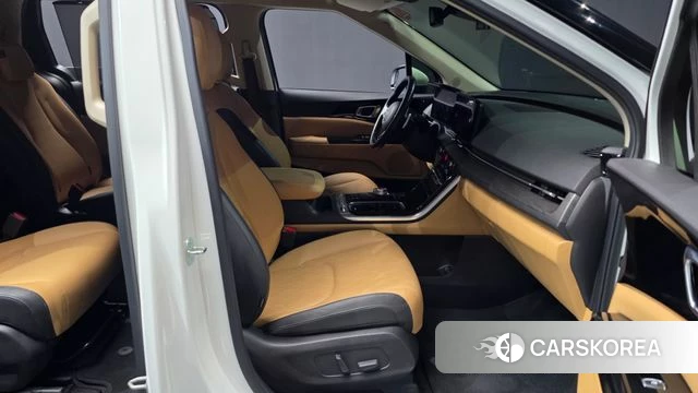 Kia Carnival 4th generation 2023 Белый из Кореи, фото 2