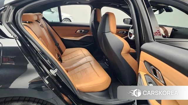BMW 3 Series (G20) 2024 Черный из Кореи, фото 2