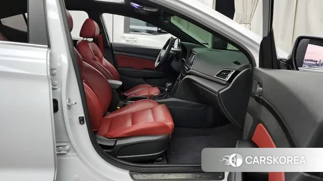 Hyundai Avante AD 2018 Белый из Кореи, фото 2