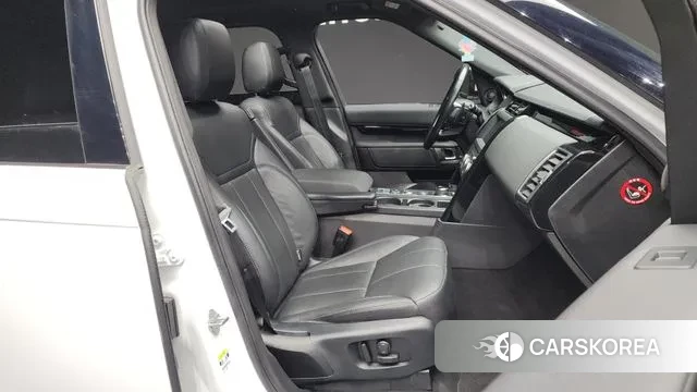 Land Rover Discovery 5 2019 Белый из Кореи, фото 2