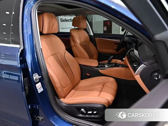 BMW 5 Series (G30) 2020 Синий из Кореи, фото 2