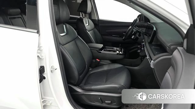 Hyundai The New Tucson (NX4) 2024 Белый из Кореи, фото 2