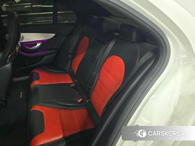 Mercedes-Benz C-Class W205 2018 Белый из Кореи, фото 2