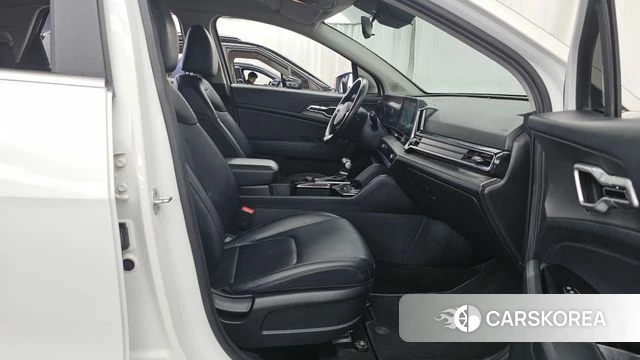 Kia Sportage 5th Generation 2022 Белый из Кореи, фото 2