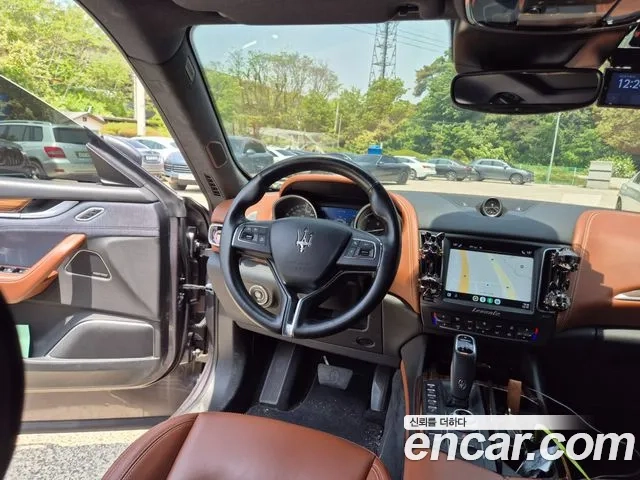 Maserati Levante 2019 Серый из Кореи, фото 2