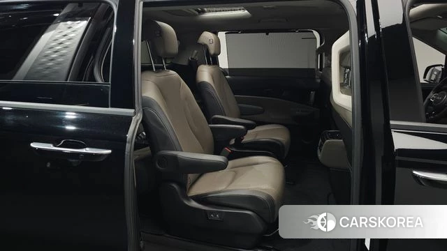 Kia The New Carnival 4th Generation 2023 Черный из Кореи, фото 2