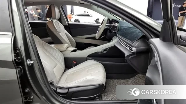 Hyundai Avante Hybrid (CN7) 2021 Серый из Кореи, фото 2