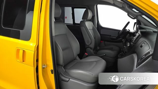 Hyundai The New Grand Starex 2020 Желтый из Кореи, фото 2