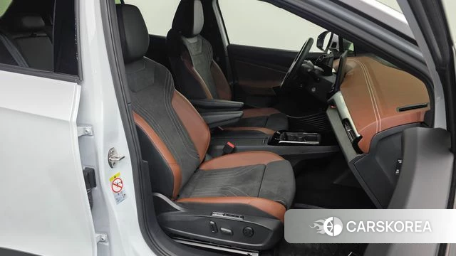 Volkswagen ID.4 2023 Белый из Кореи, фото 2