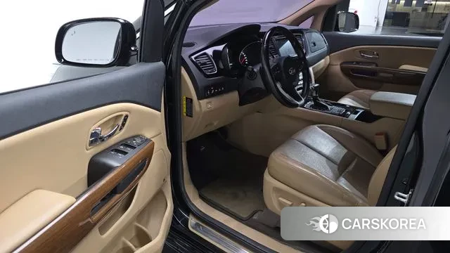 Kia All New Carnival 2018 Черный из Кореи, фото 2