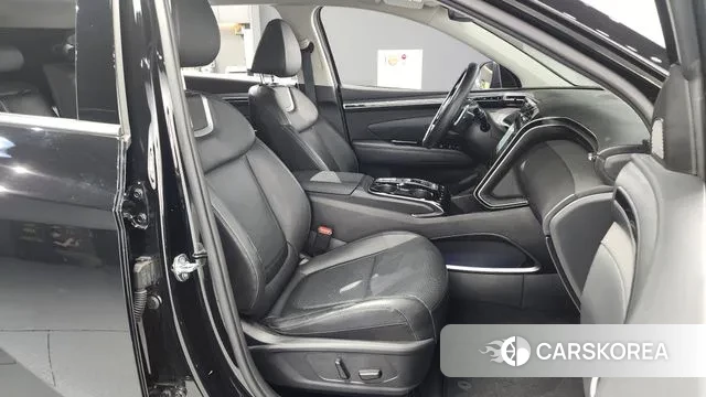 Hyundai Tucson (NX4) 2023 Черный из Кореи, фото 2