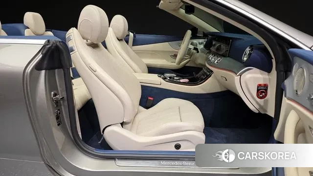 Mercedes-Benz E-Class W213 2023 Песочный из Кореи, фото 2