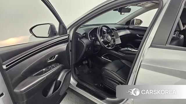 Hyundai Tucson (NX4) 2022 Серебряный из Кореи, фото 2