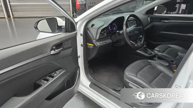 Hyundai The New Avante AD 2019 Белый из Кореи, фото 2