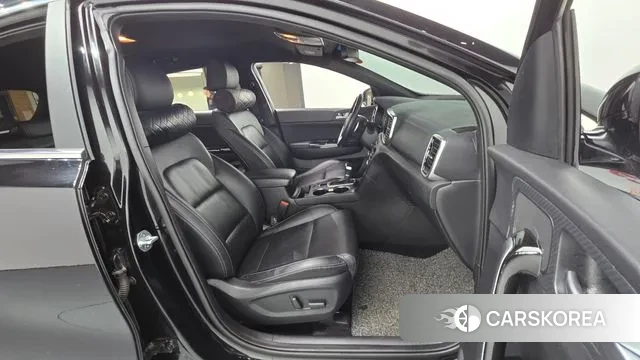 Kia Sportage The Bold 2018 Черный из Кореи, фото 2