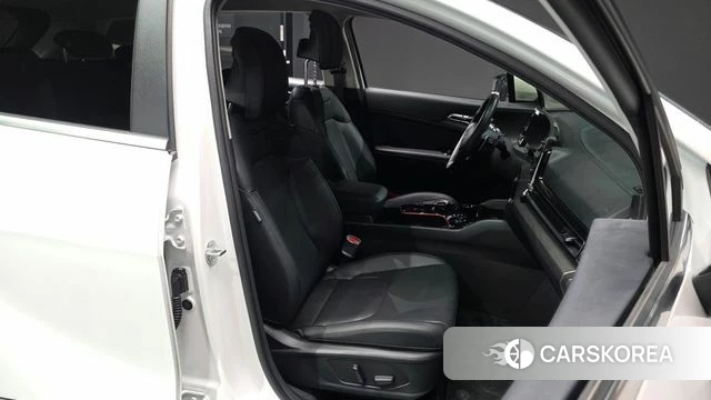 Kia Sportage 5th Generation Hybrid 2024 Белый из Кореи, фото 2