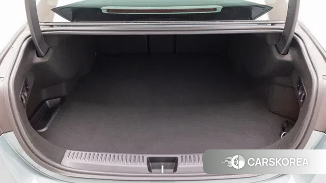 Mercedes-Benz E-Class W214 2025 Серебряный из Кореи, фото 2