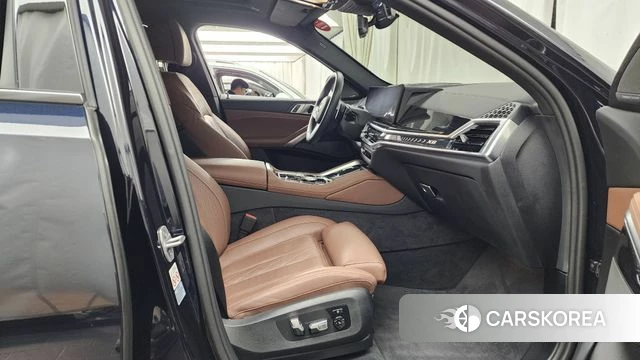 BMW X6 (G06) 2024 Черный из Кореи, фото 2