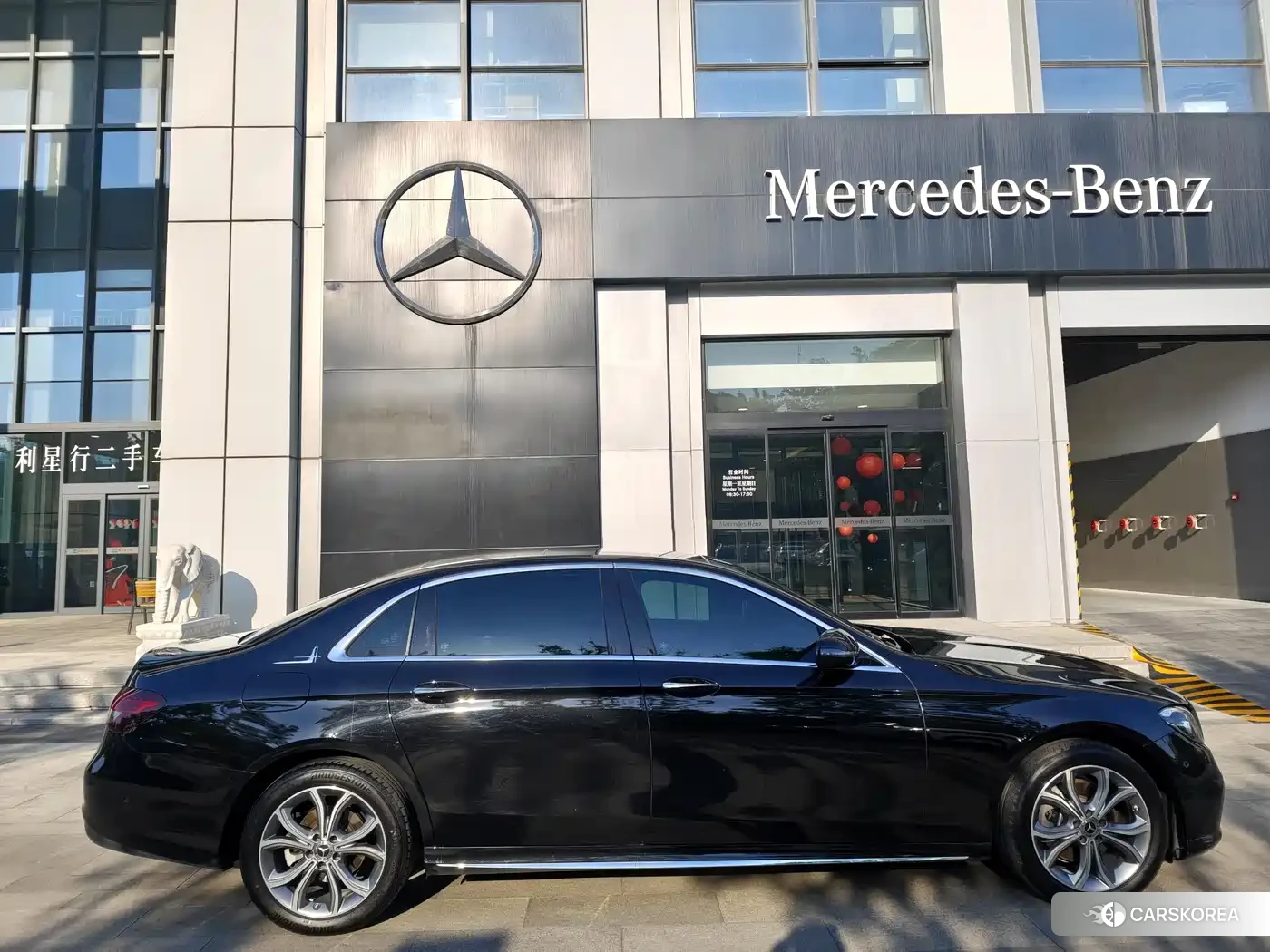 Mercedes-Benz E-Class 2022 Черный из Китая, фото 2