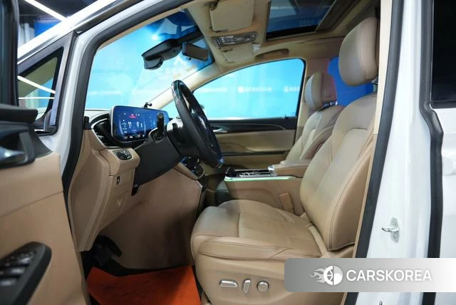 Buick GL8 2021 Белый из Китая, фото 2