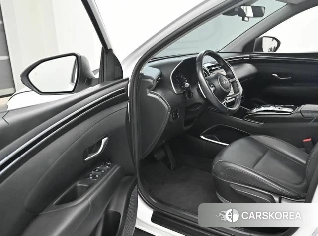 Hyundai Tucson (NX4) 2021 Белый из Кореи, фото 2